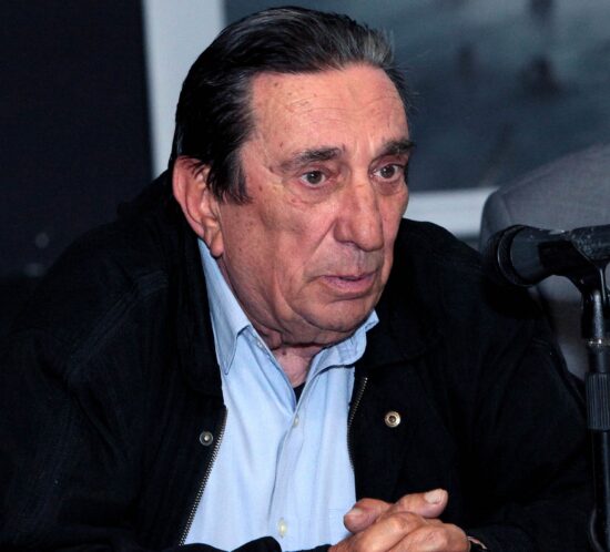 Apoxairetismos ston Alexandro Avraam_Velos