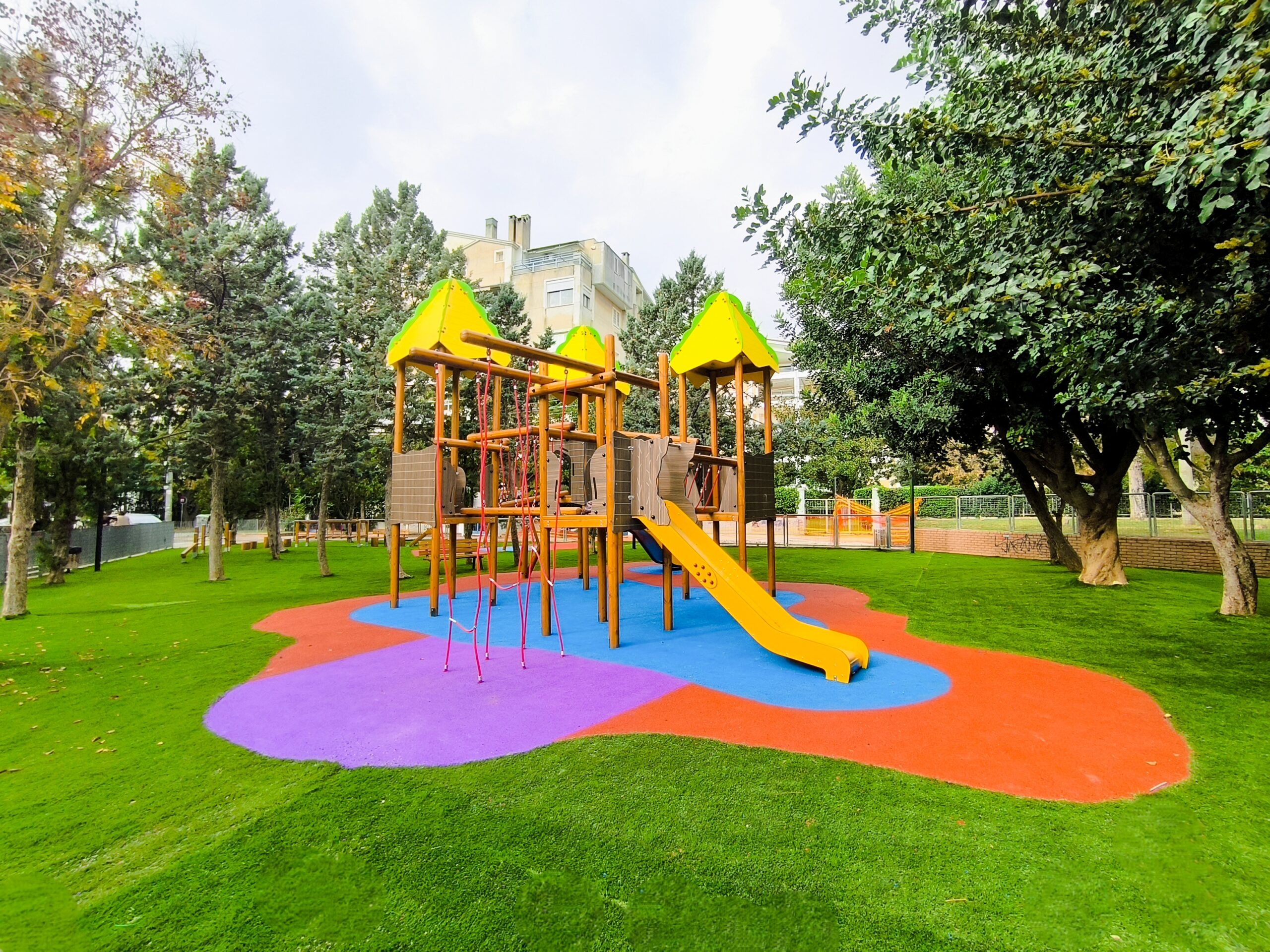 nees asfaleis pistopoiimenes paidikes xares_1