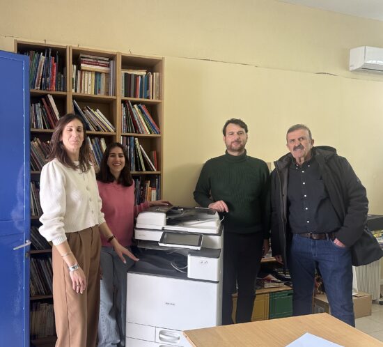 Synexizetai anavathmisi sxolikou exoplismou_1