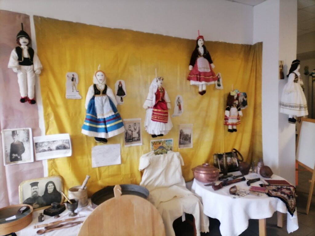 μικρο λαογραφικο μουσειο στο 5ο Νηπιαγωγειο_2